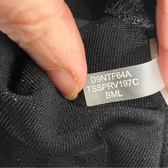 Tommy Hilfiger women's sparkly or glitter-dot flutter sleeve top. - Picture 7 of 9